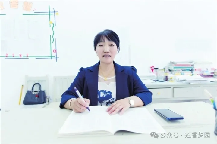 宁津县宝莲华中学教师高奎花:“显微镜式”教育成为学生心灵的“诊疗师” 宁津县宝莲华中学教师高奎花:“显微镜式”教育成为学生心灵的“诊疗师”