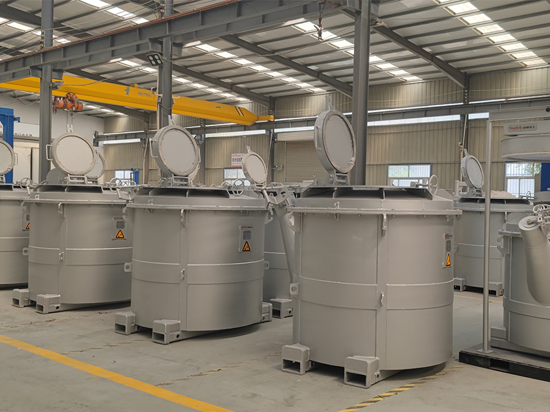 遠(yuǎn)距離鋁水轉(zhuǎn)運(yùn)包