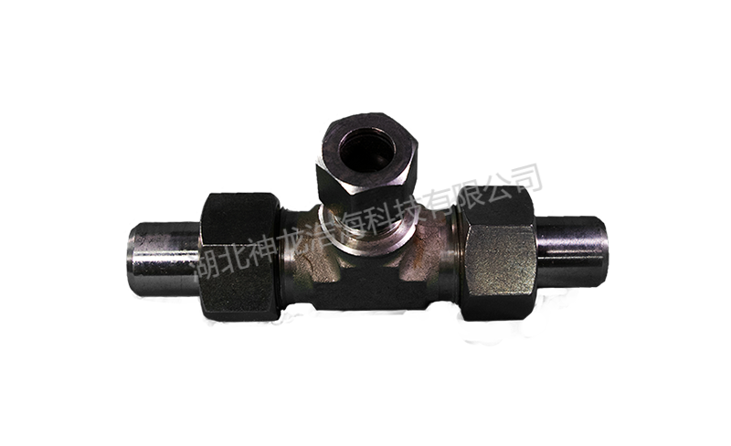 焊接式三通管接头