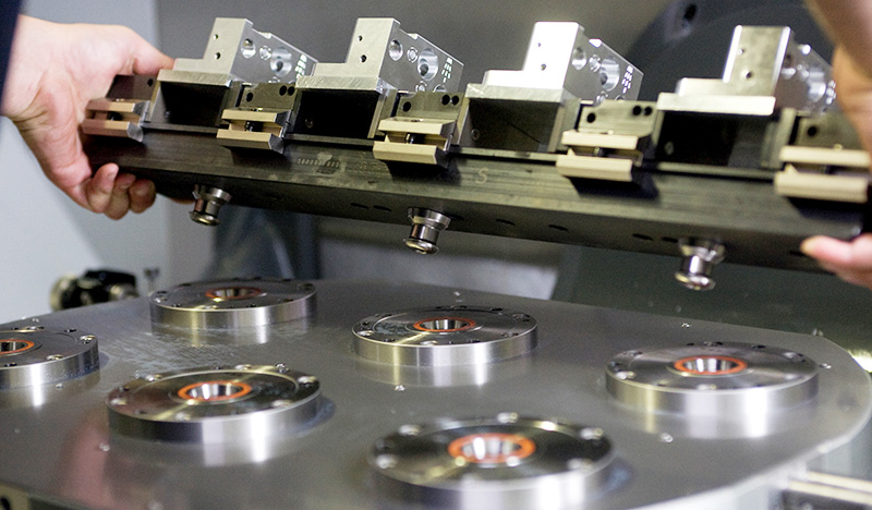 多重夹紧轨道系统