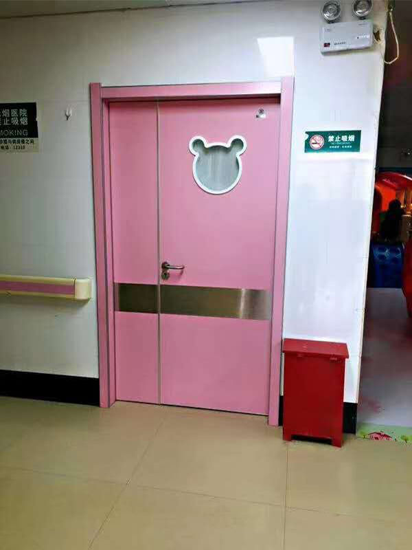 钢制医用门相比纯木质门用于公共使用时不易变形 钢制医用门相比纯木质门用于公共使用时不易变形