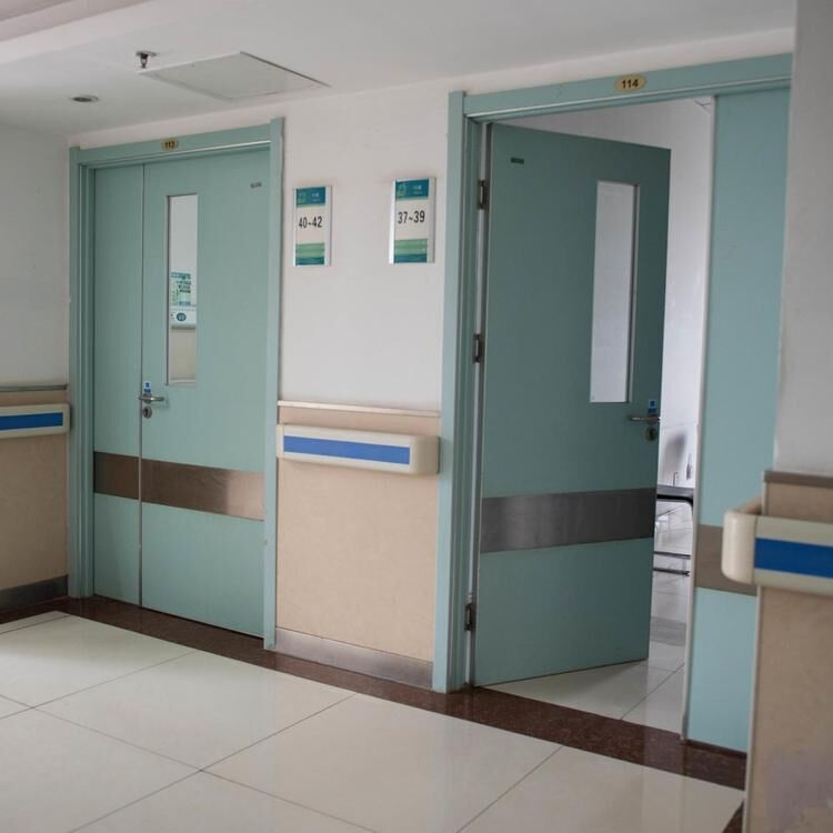 病房门.jpg 病房门.jpg