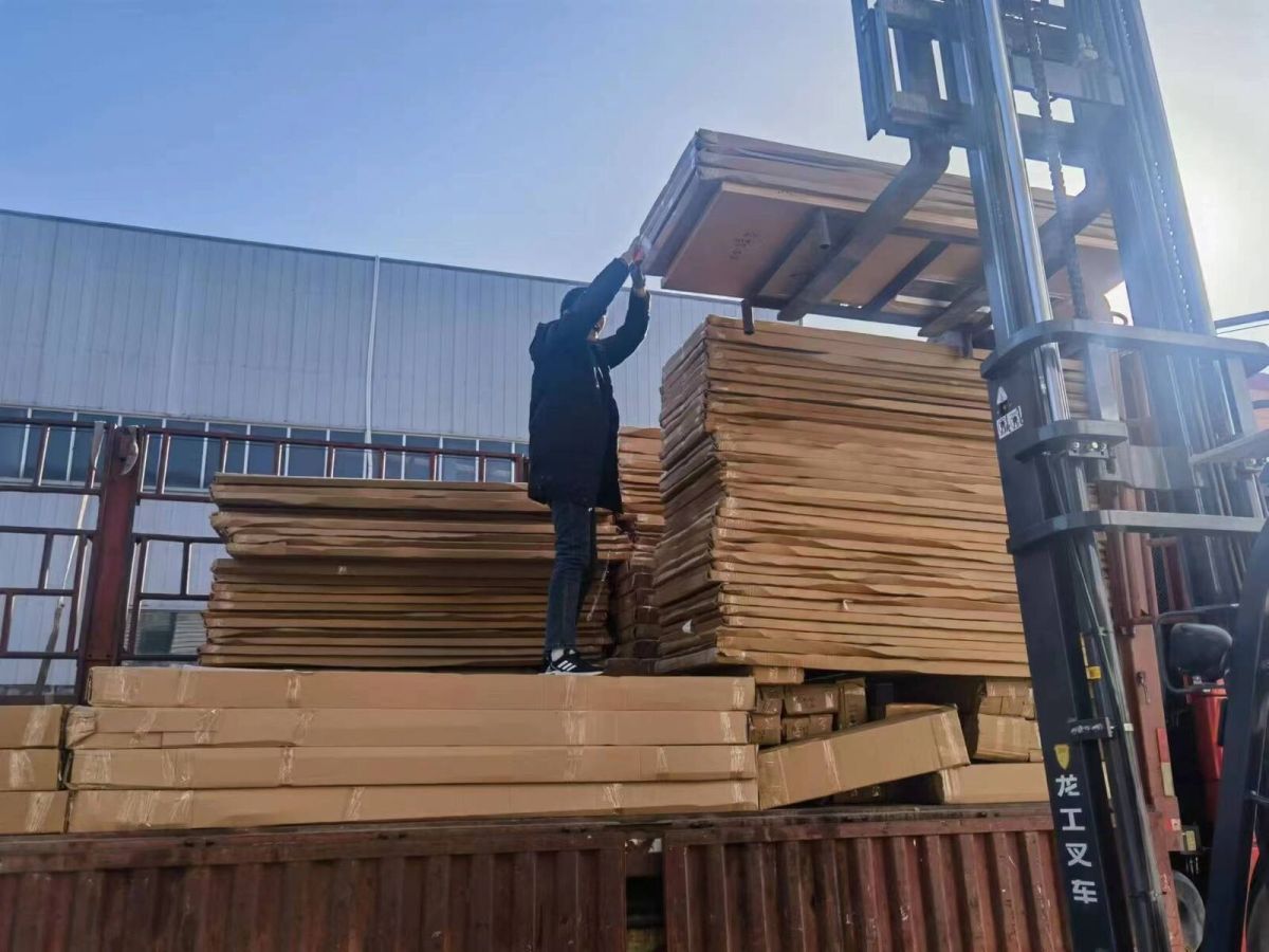 钢质门.jpg 钢质门.jpg