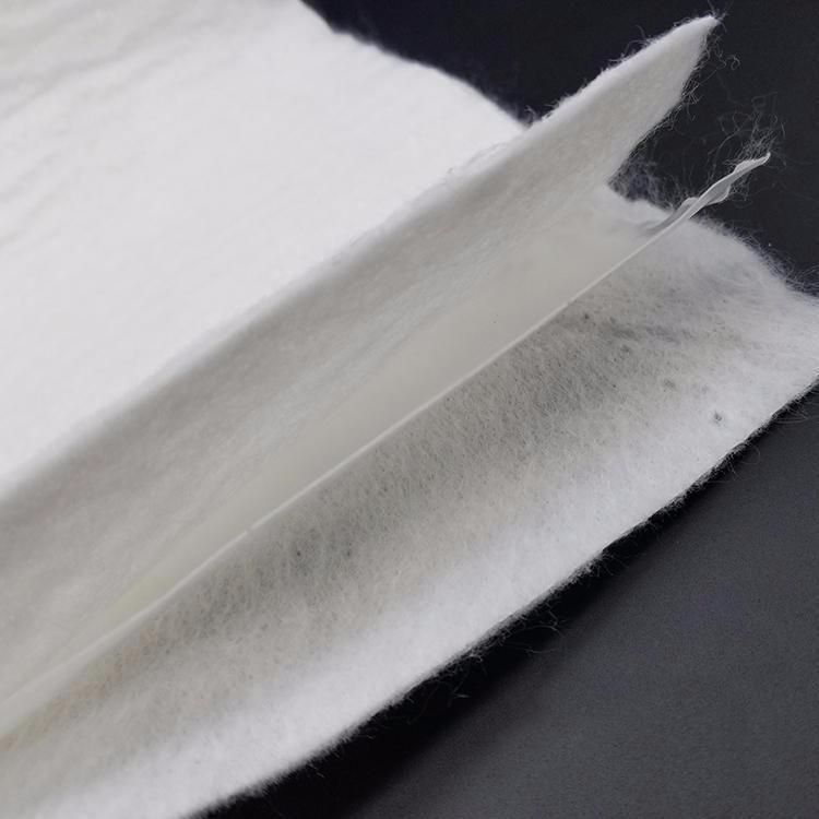 复合土工膜的层压过程土工膜不需要太紧地拉伸