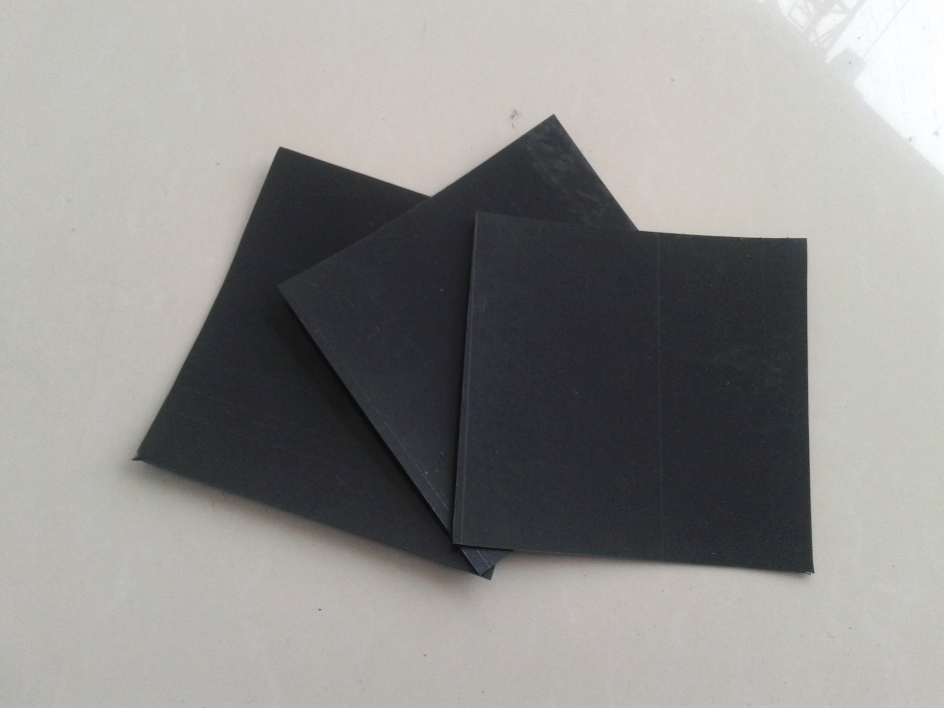 土工膜在水利工程及岩土工程中的用途非常广泛