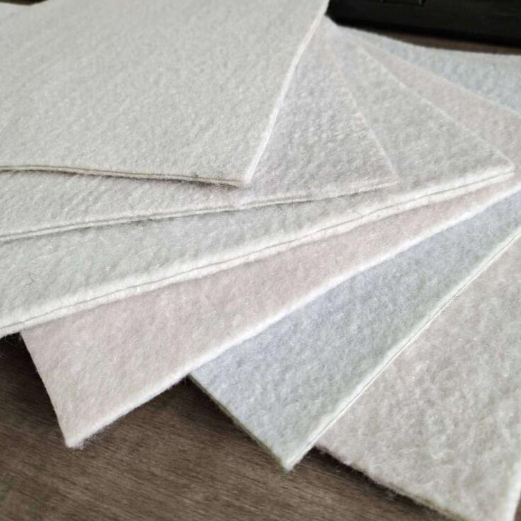 城市一级路隔离带首选复合土工膜