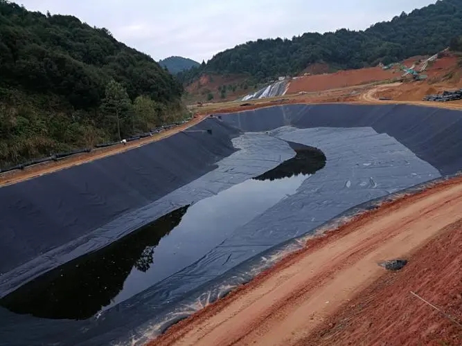 土工膜保护层怎么做才好呢？