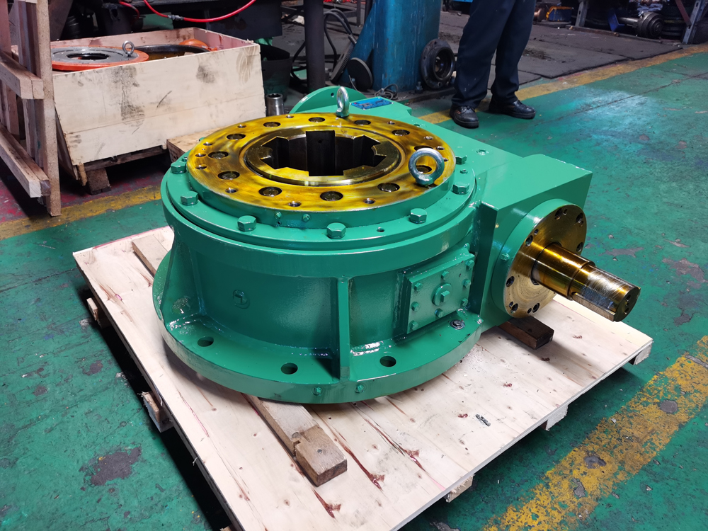 鋼廠軋機(jī)壓下減速機(jī)