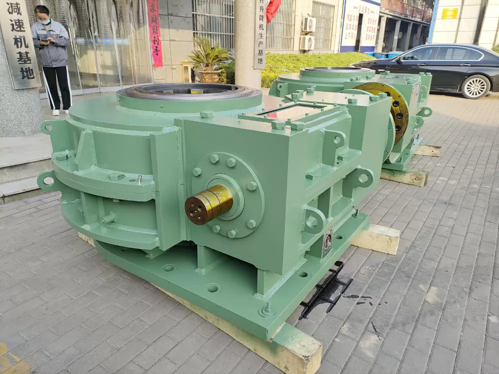 鋼廠軋機(jī)壓下減速機(jī)