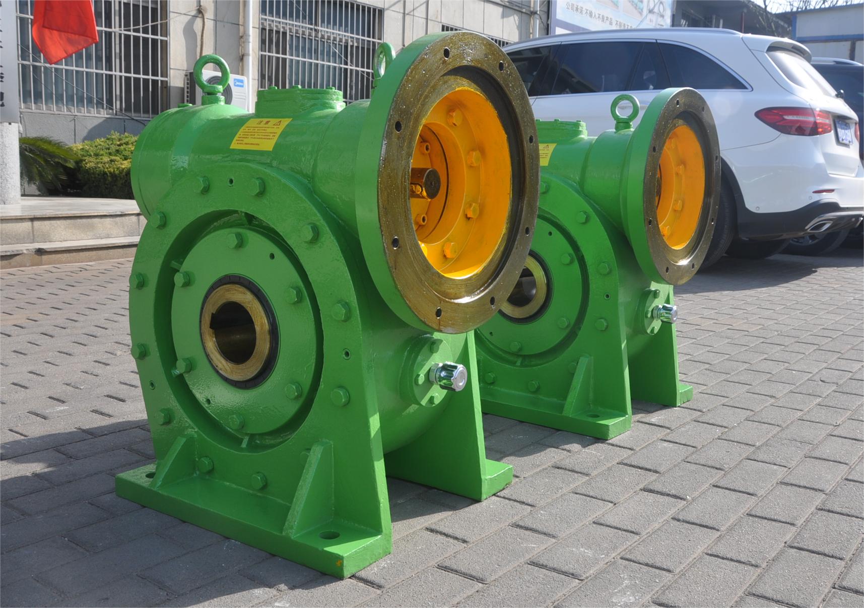 輪胎定型硫化機用減速機