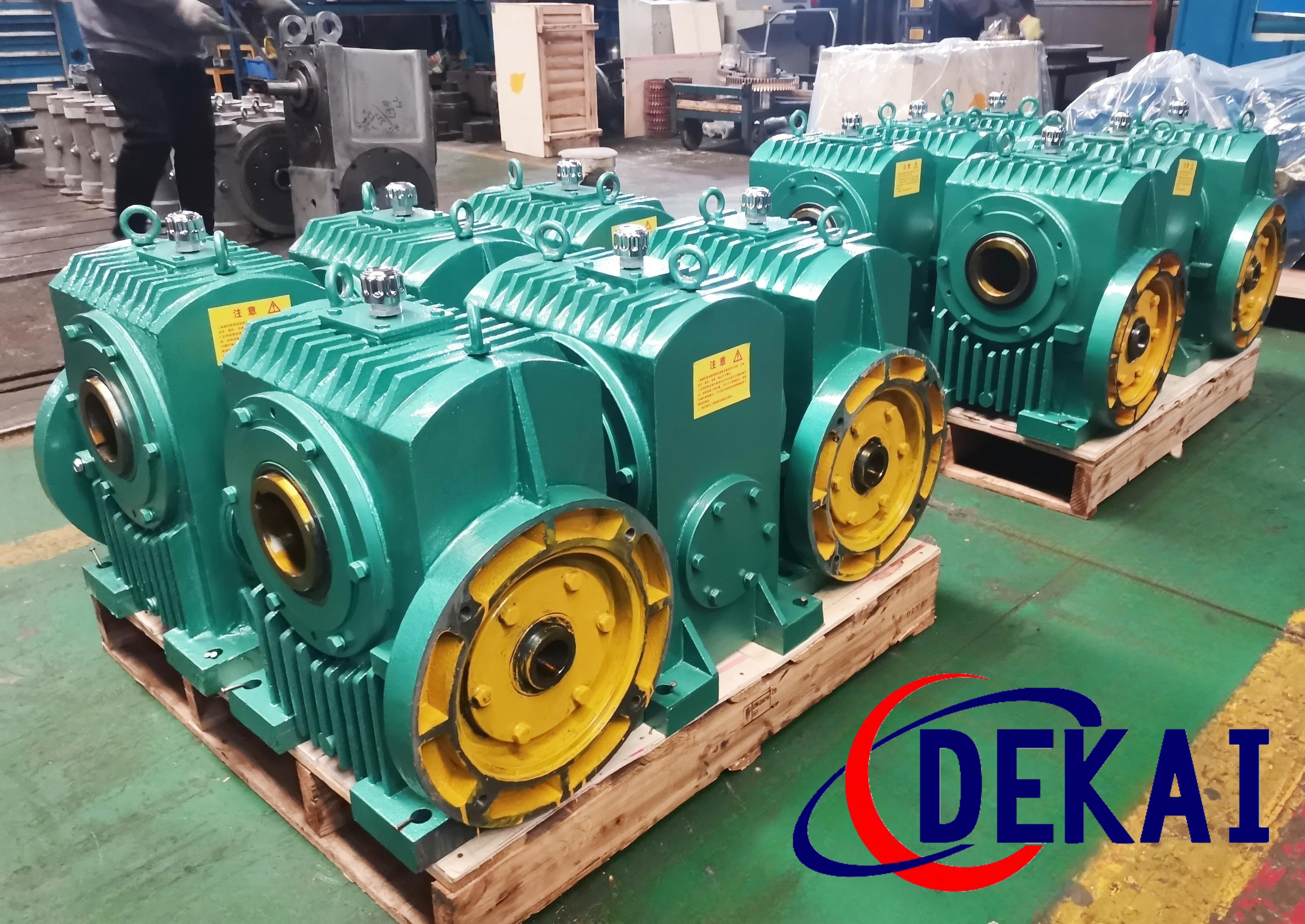 RD系列連鑄機用平面二次包絡(luò)蝸輪蝸桿減速機