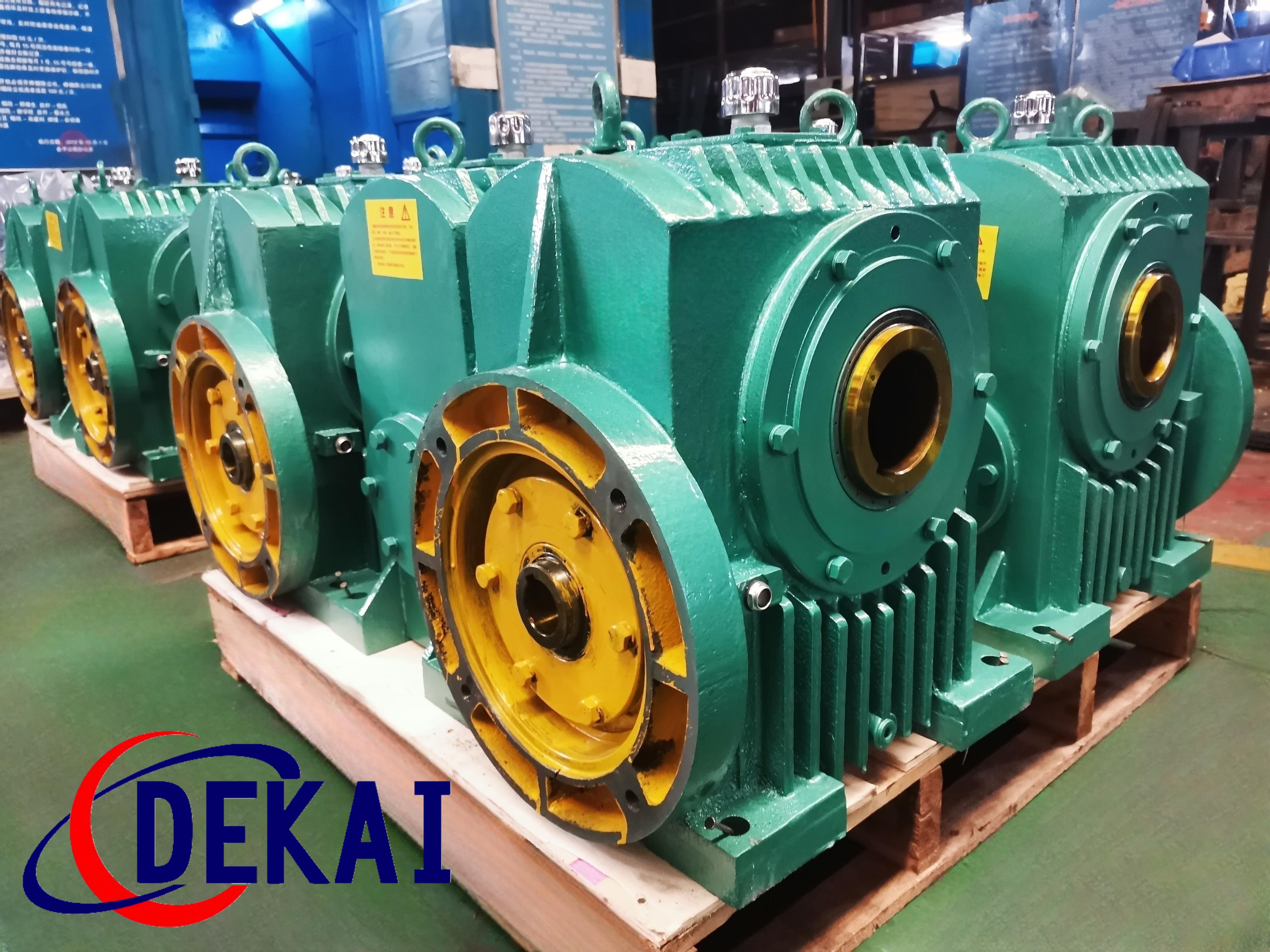 RD系列連鑄機用平面二次包絡(luò)蝸輪蝸桿減速機