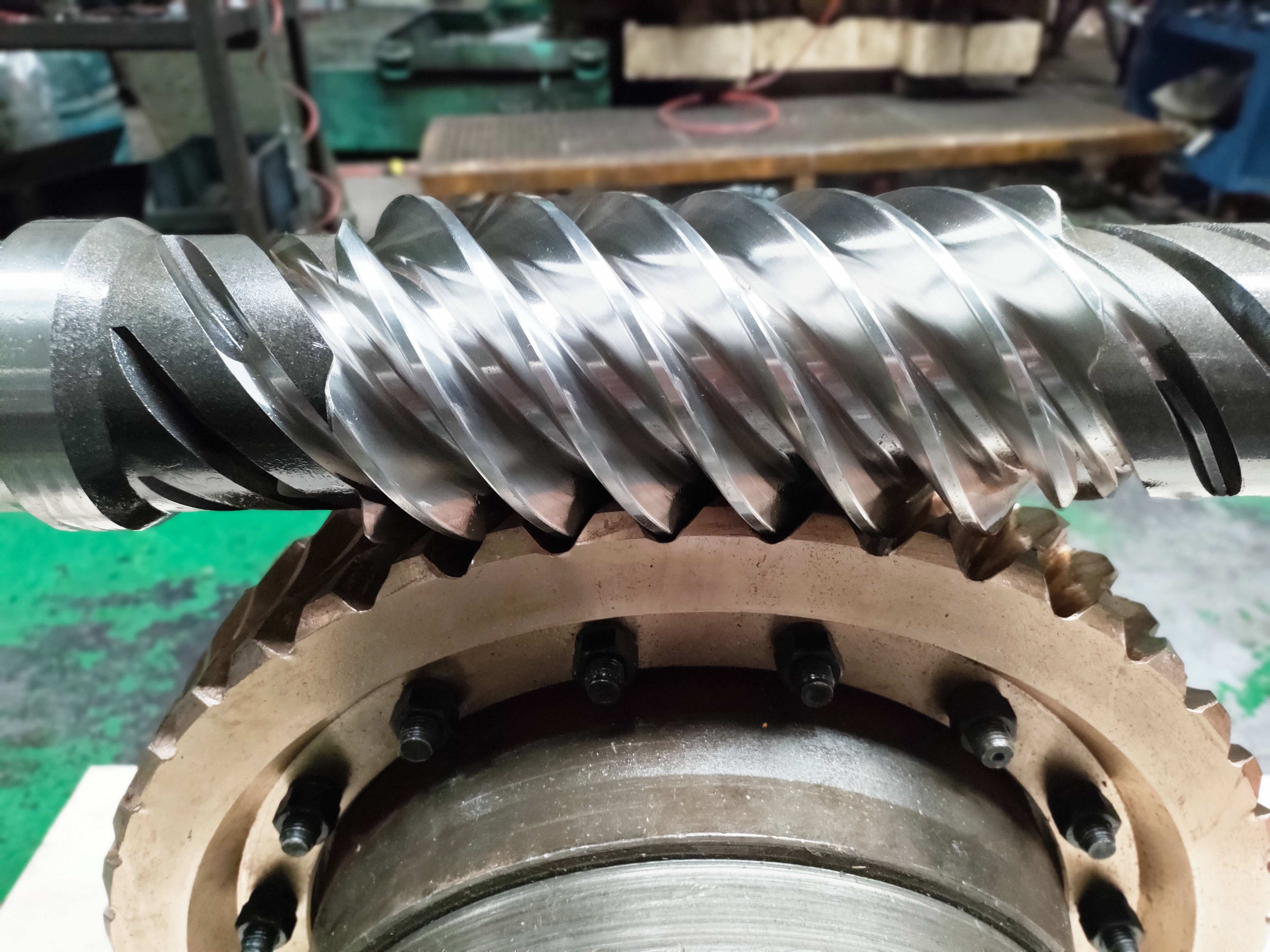 多頭蝸輪蝸桿減速機的設(shè)計與研發(fā)