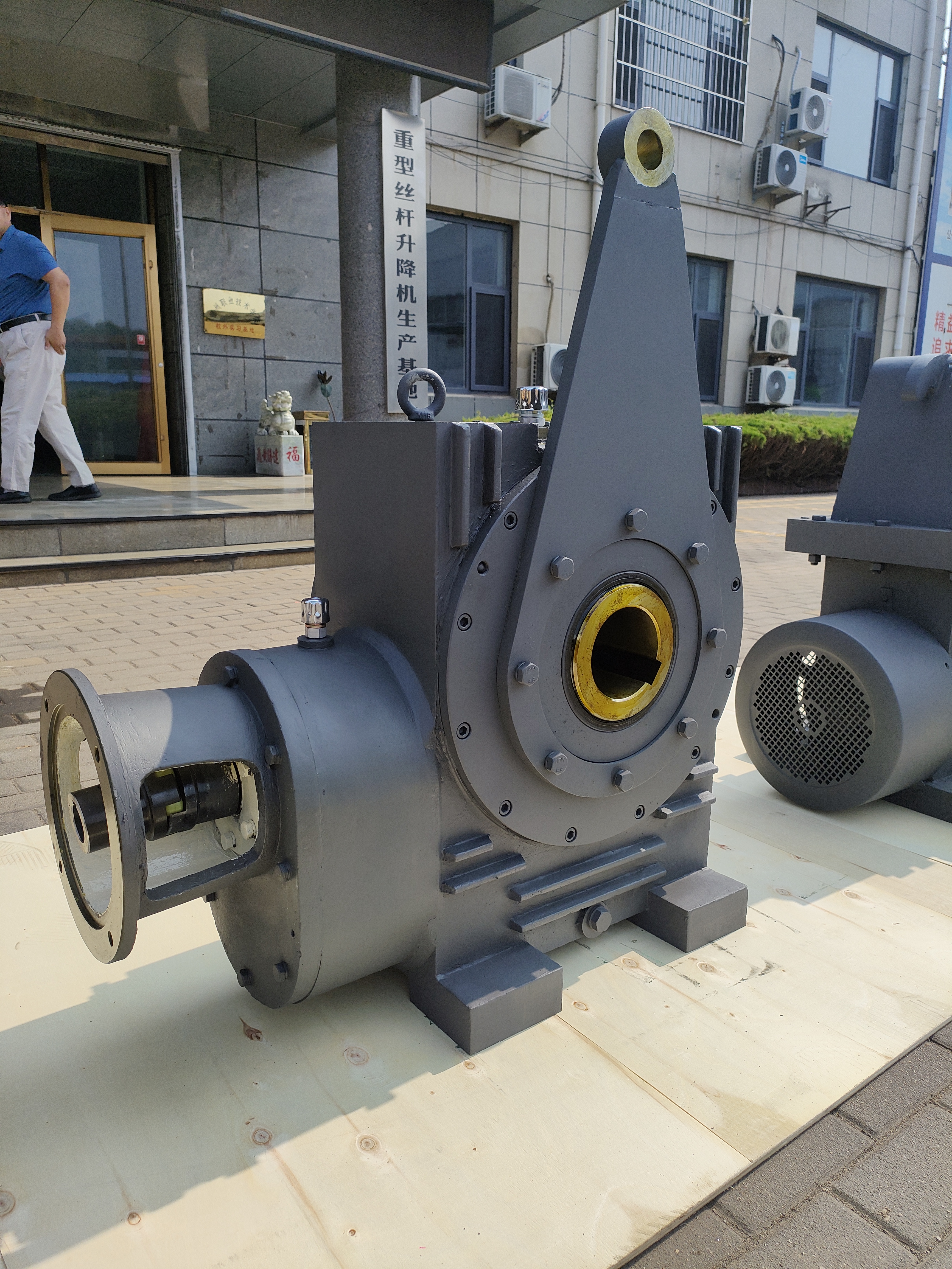 替代德國(guó)進(jìn)口弗蘭德減速機(jī)