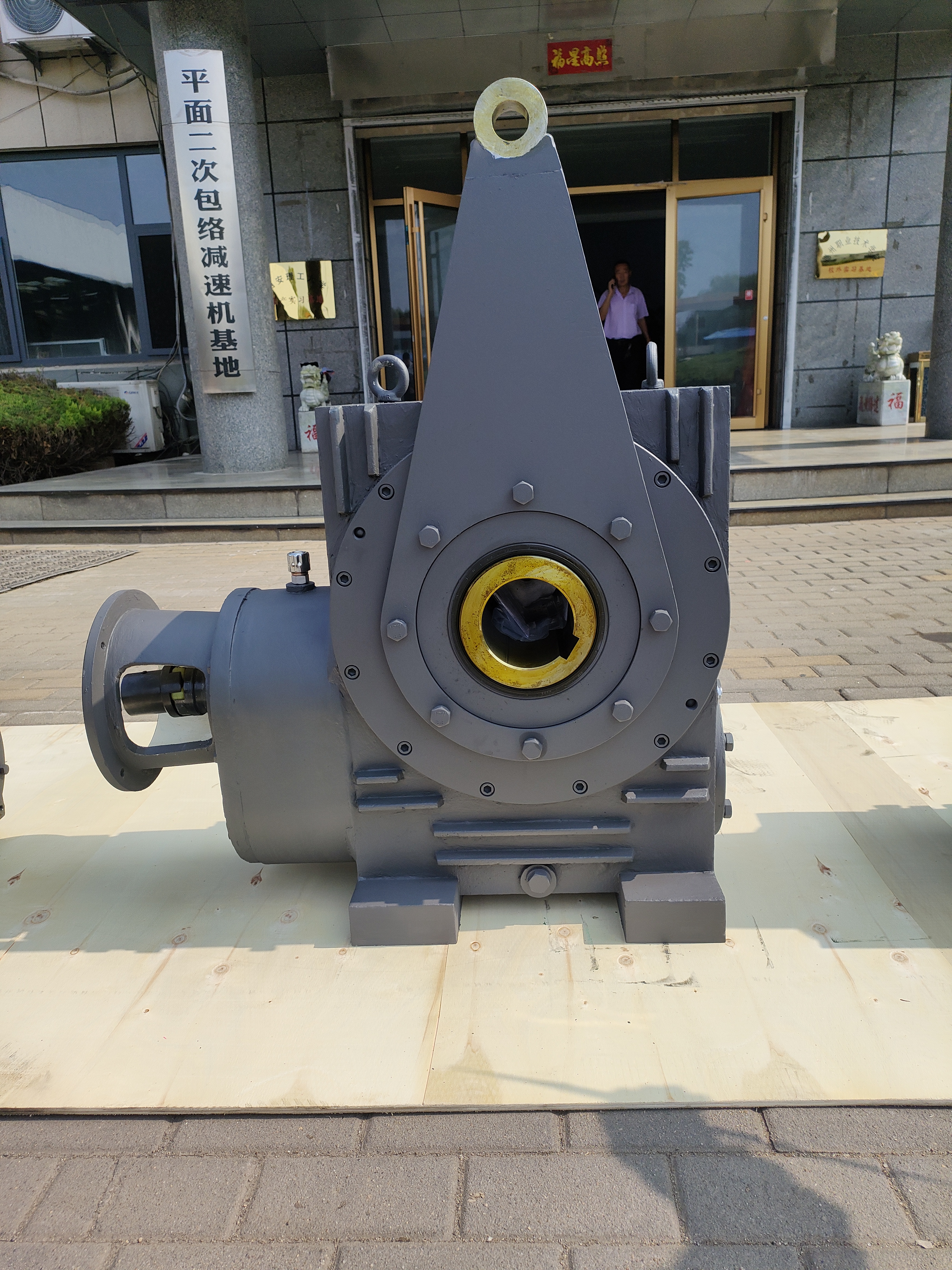 替代德國(guó)進(jìn)口弗蘭德減速機(jī)