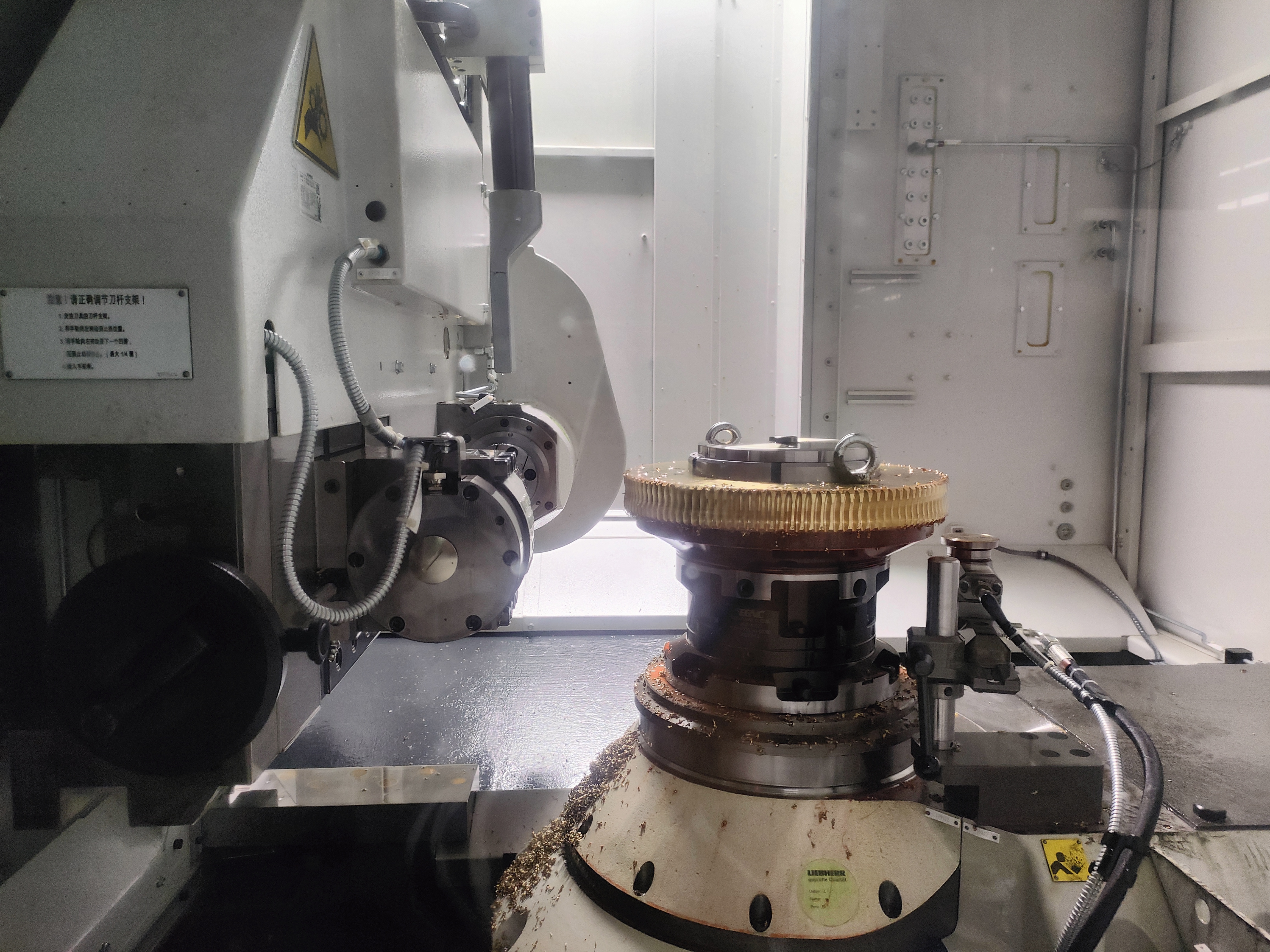 德國利孛海爾滾齒機