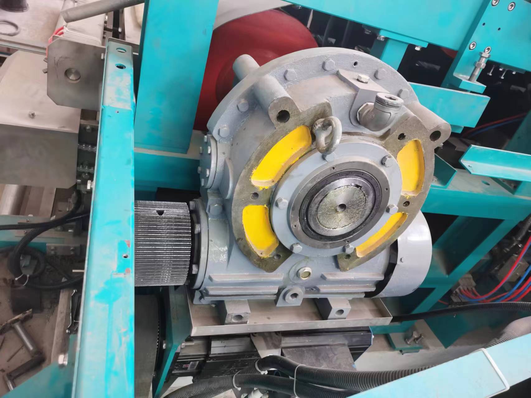 軸裝式圓弧圓柱蝸桿減速機(jī)應(yīng)用于紡織印染機(jī)械