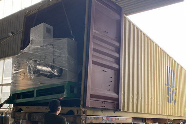 绳丝设备装柜发货