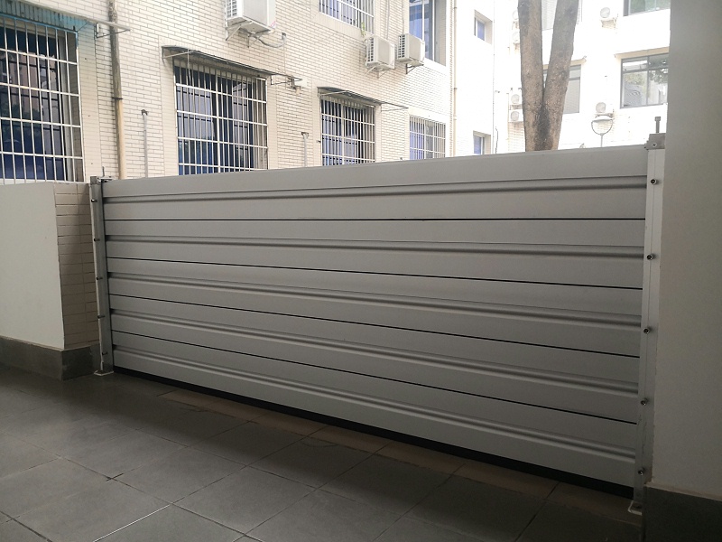 【成功案例】四川乐山办公楼防洪挡水板现已经安装完成