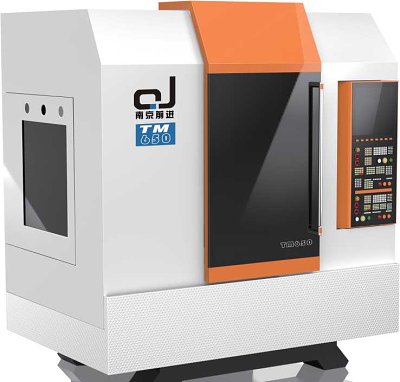 TOM650