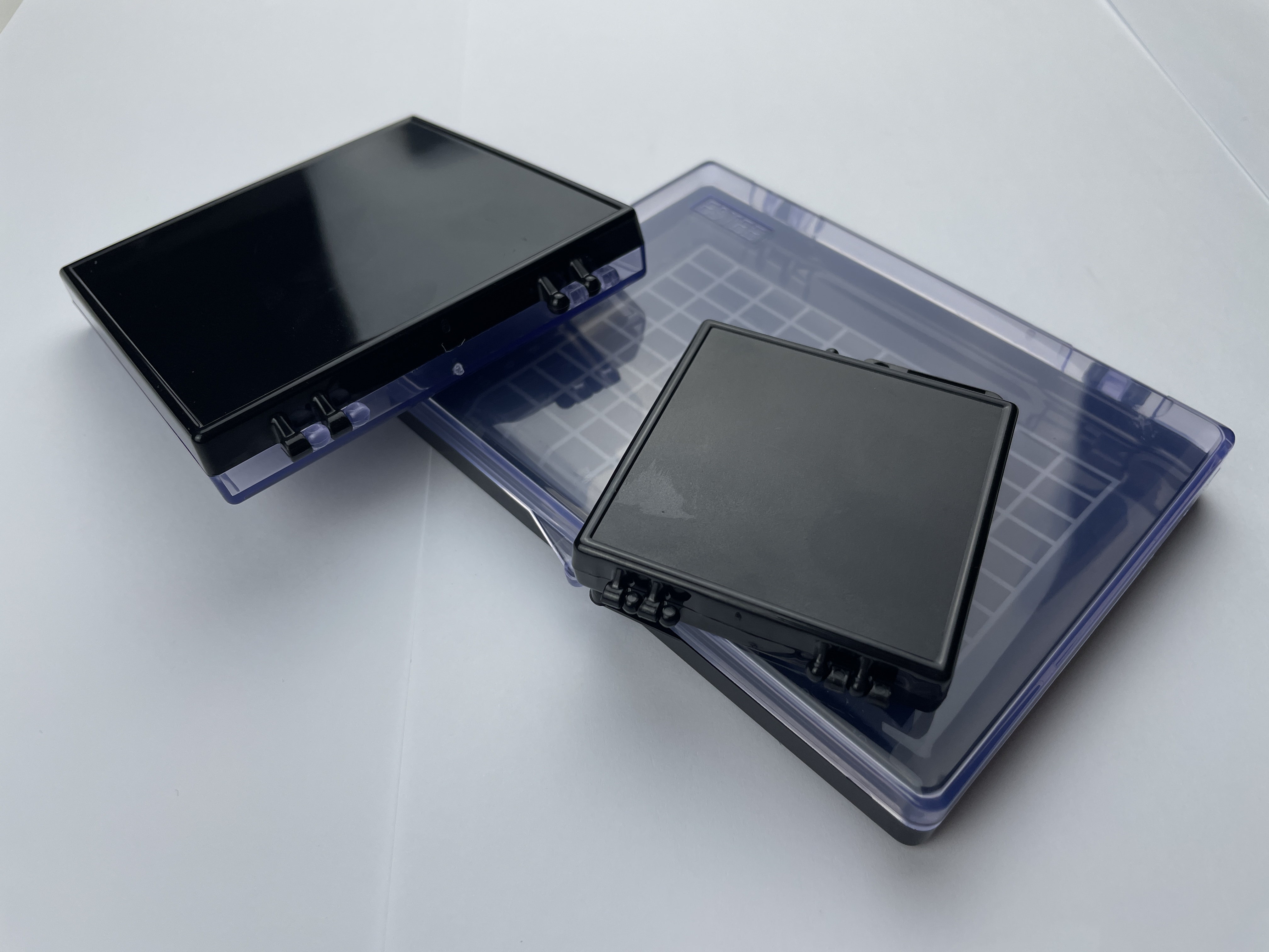 灌胶自吸附芯片盒