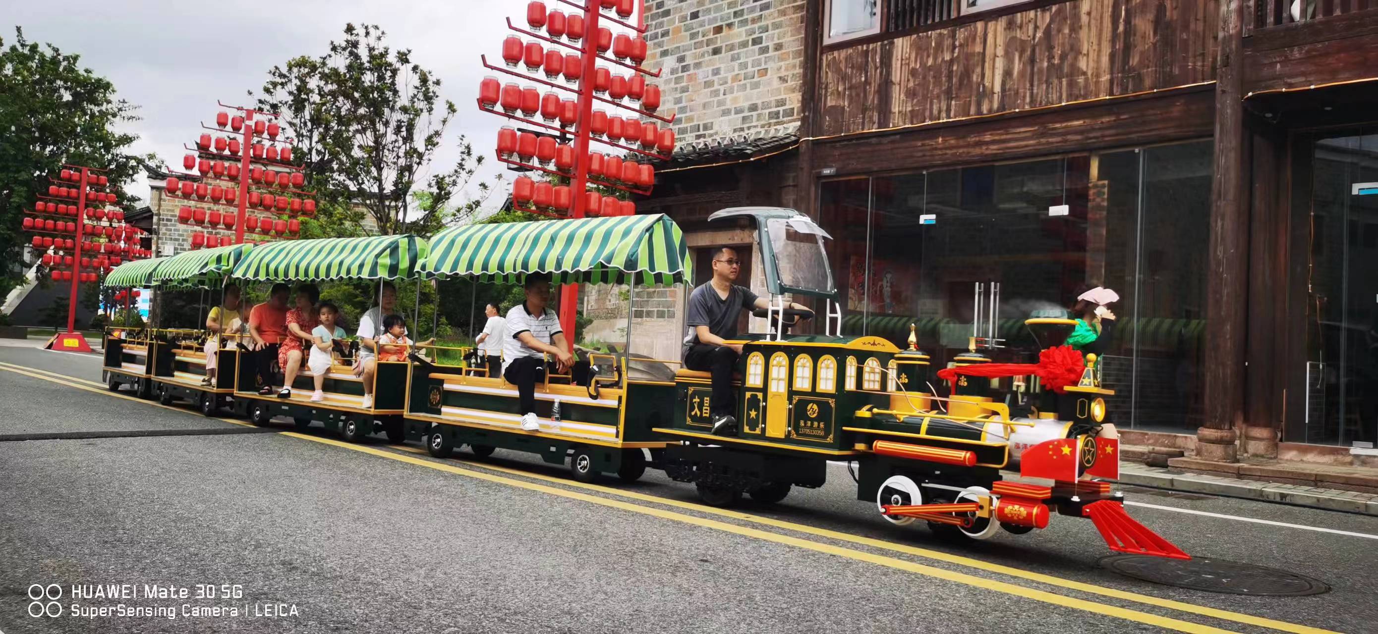 骑跨式网红无轨小火车