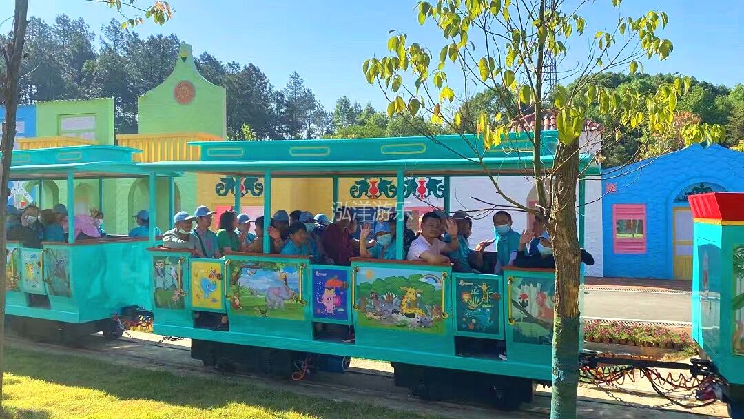 仿古蒸汽观光小火车