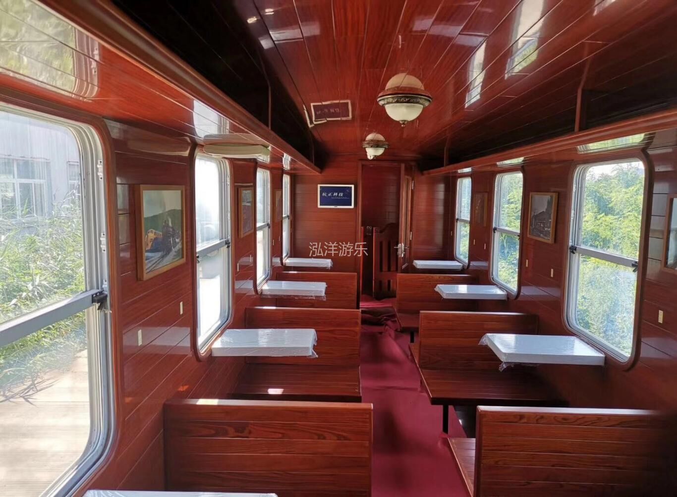 仿古蒸汽观光小火车