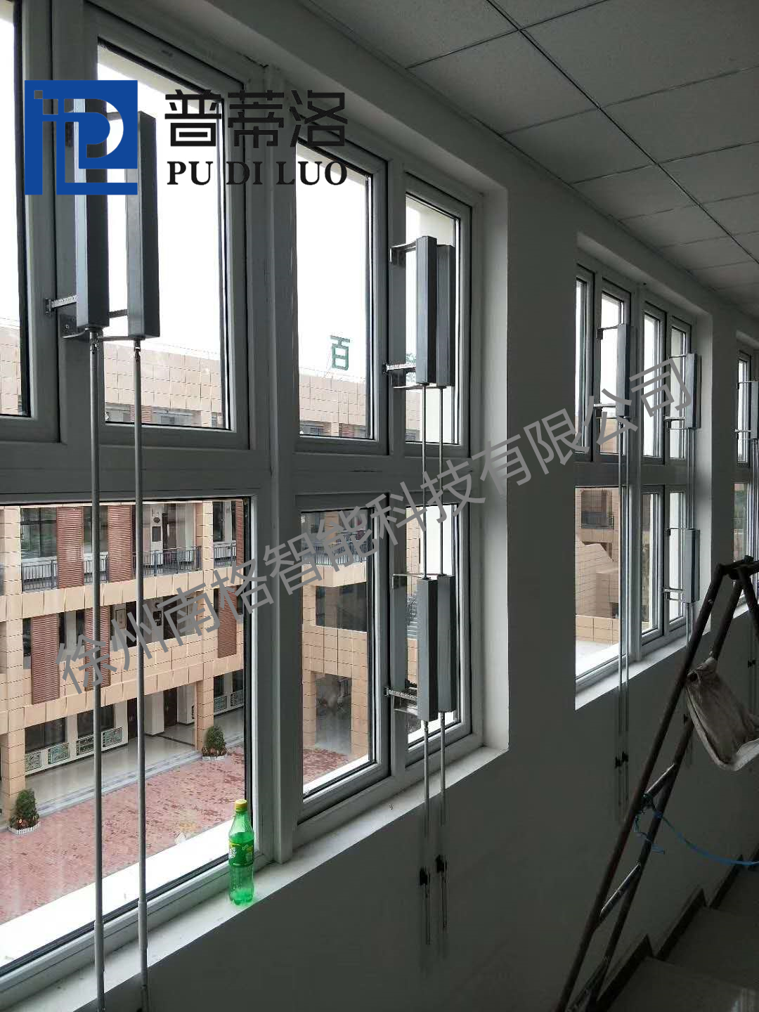 手摇链条式开窗器