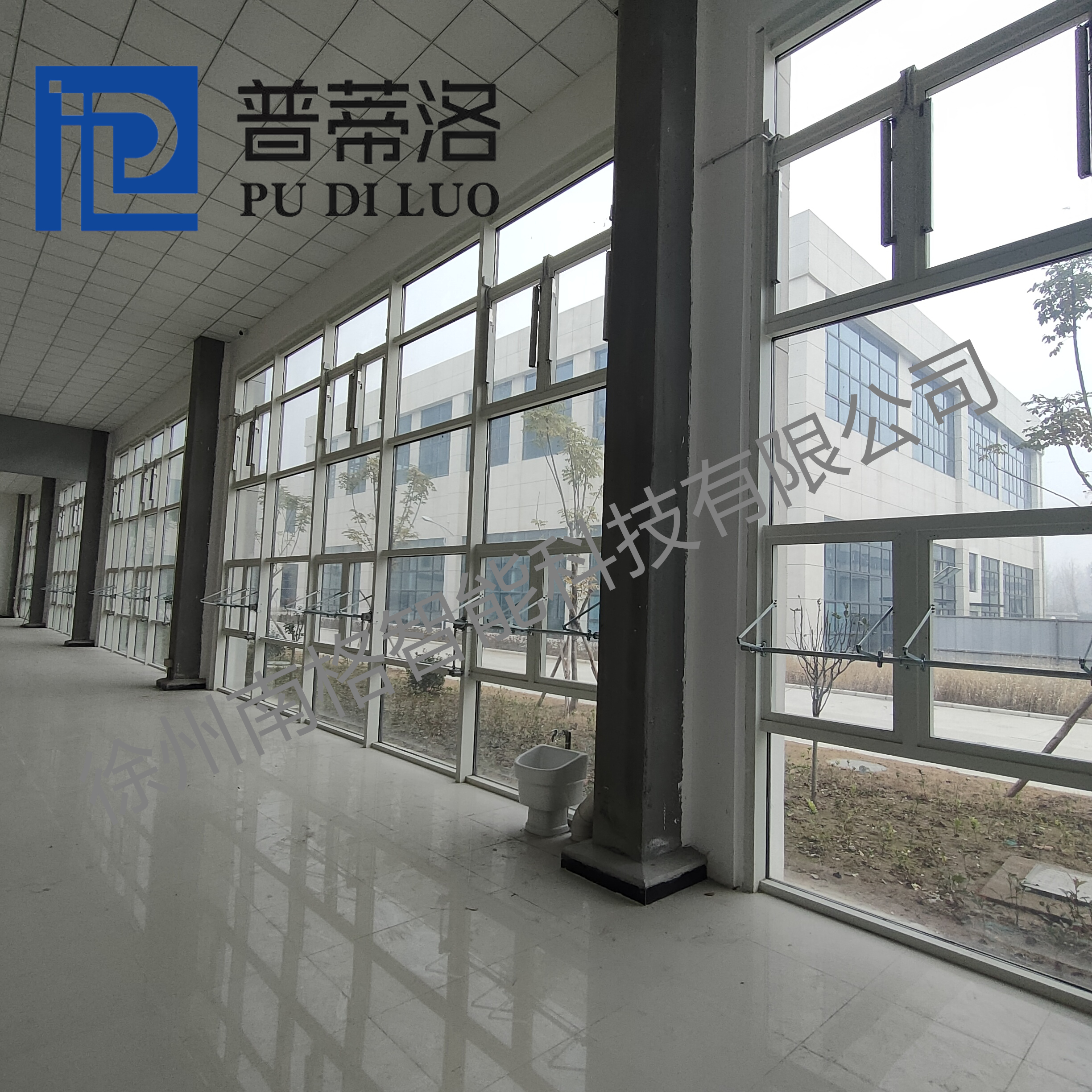 手摇曲臂式开窗器