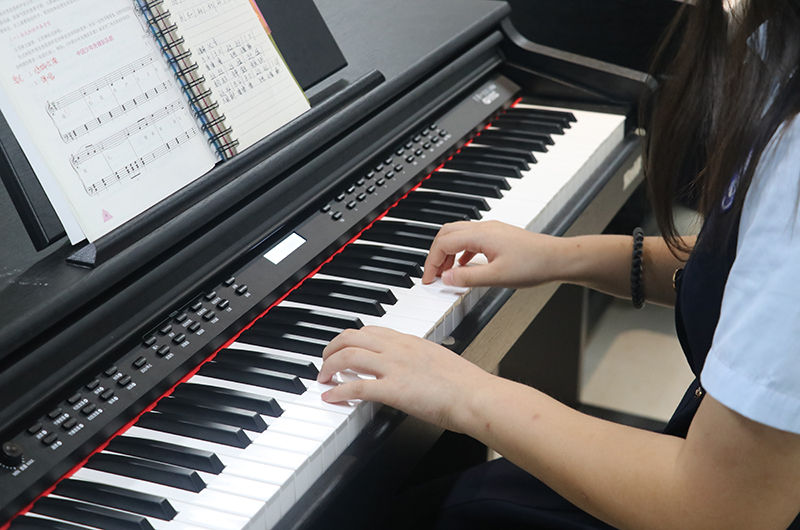 钢琴课
