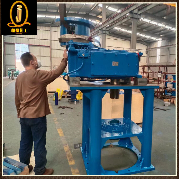 四柱单支点机架