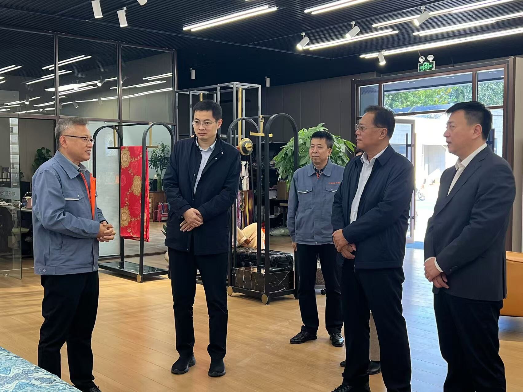 省残疾人就业指导中心来我公司调研