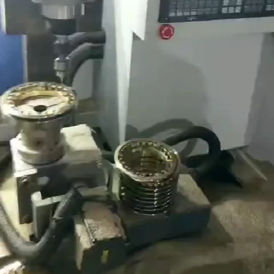360度肆意旋转型凸轮宰割器自动钻孔机行业的利用