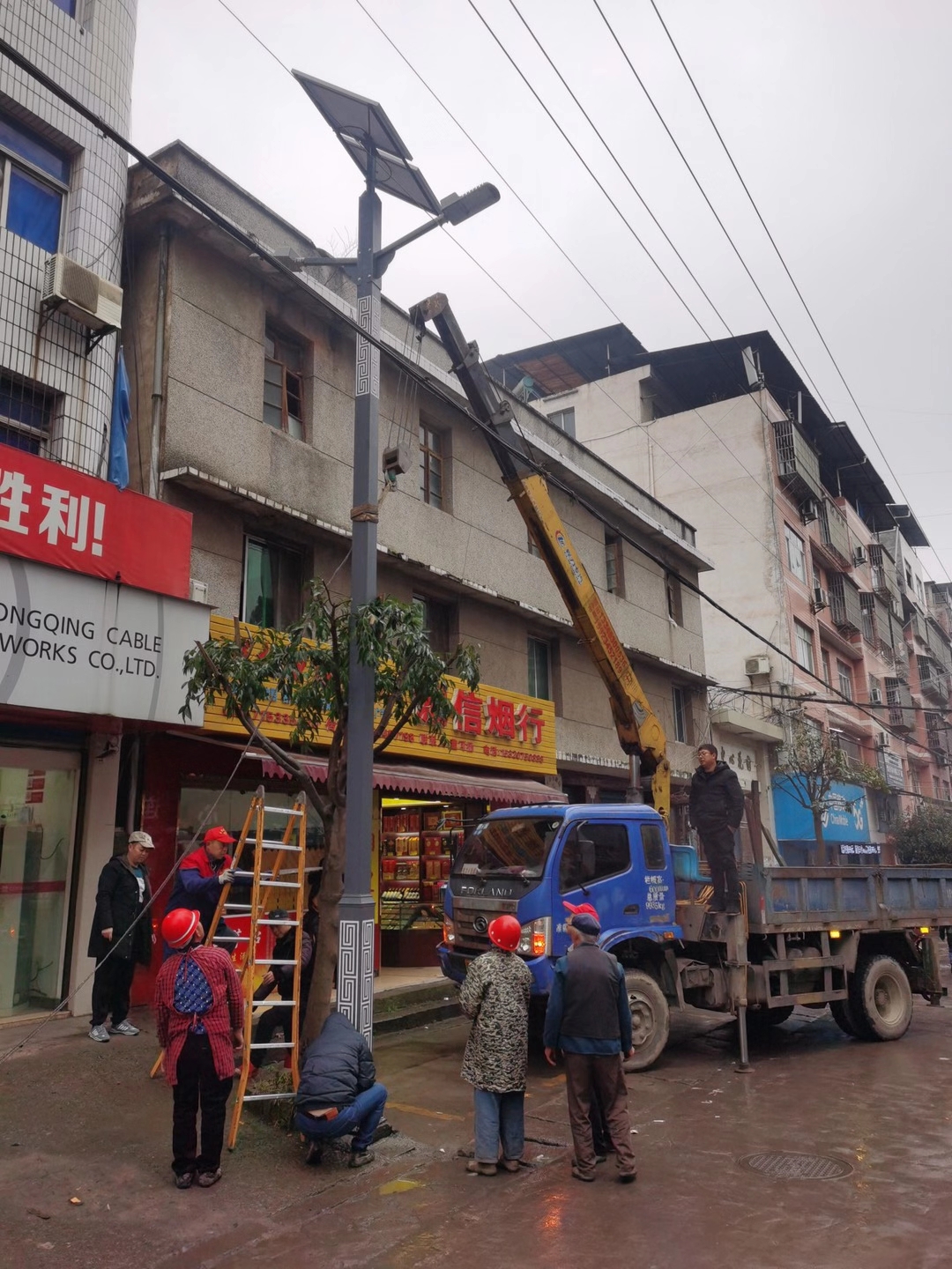 回紋燈和鋁型材