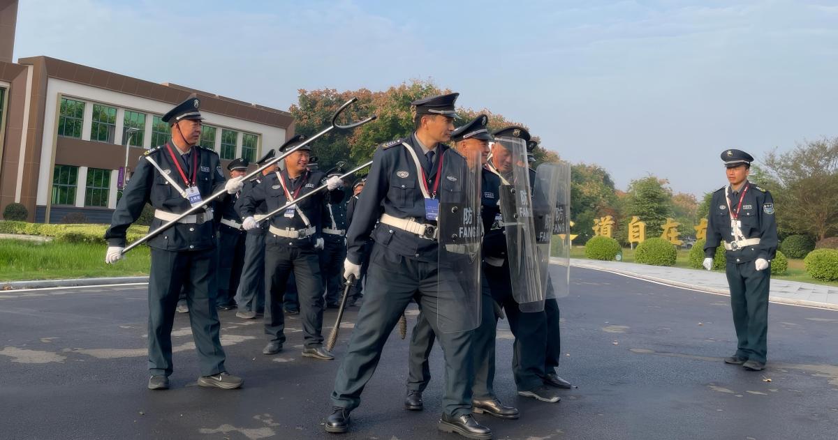 微信图片_20261027083929_235_6 徐州威武特卫保安服务有限公司驻重点项目安保队伍开展专项集训