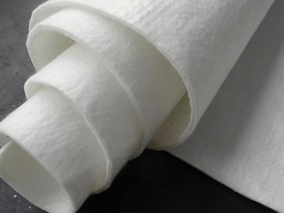 复合土工膜的施工规范