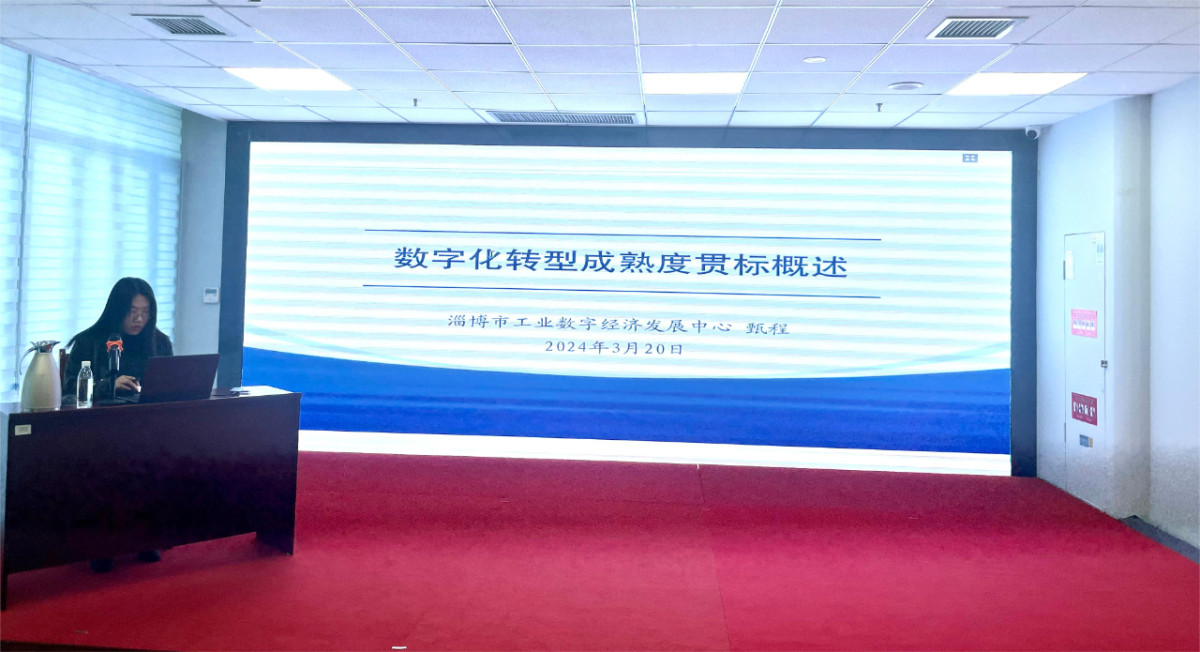 甄程.jpg 甄程.jpg