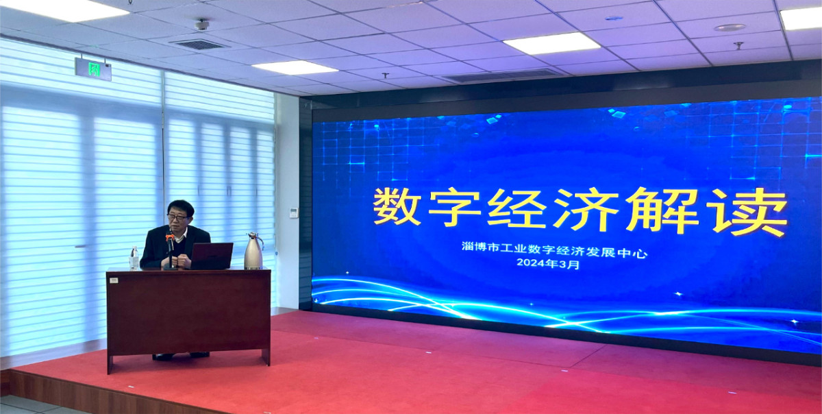 高文.jpg 高文.jpg