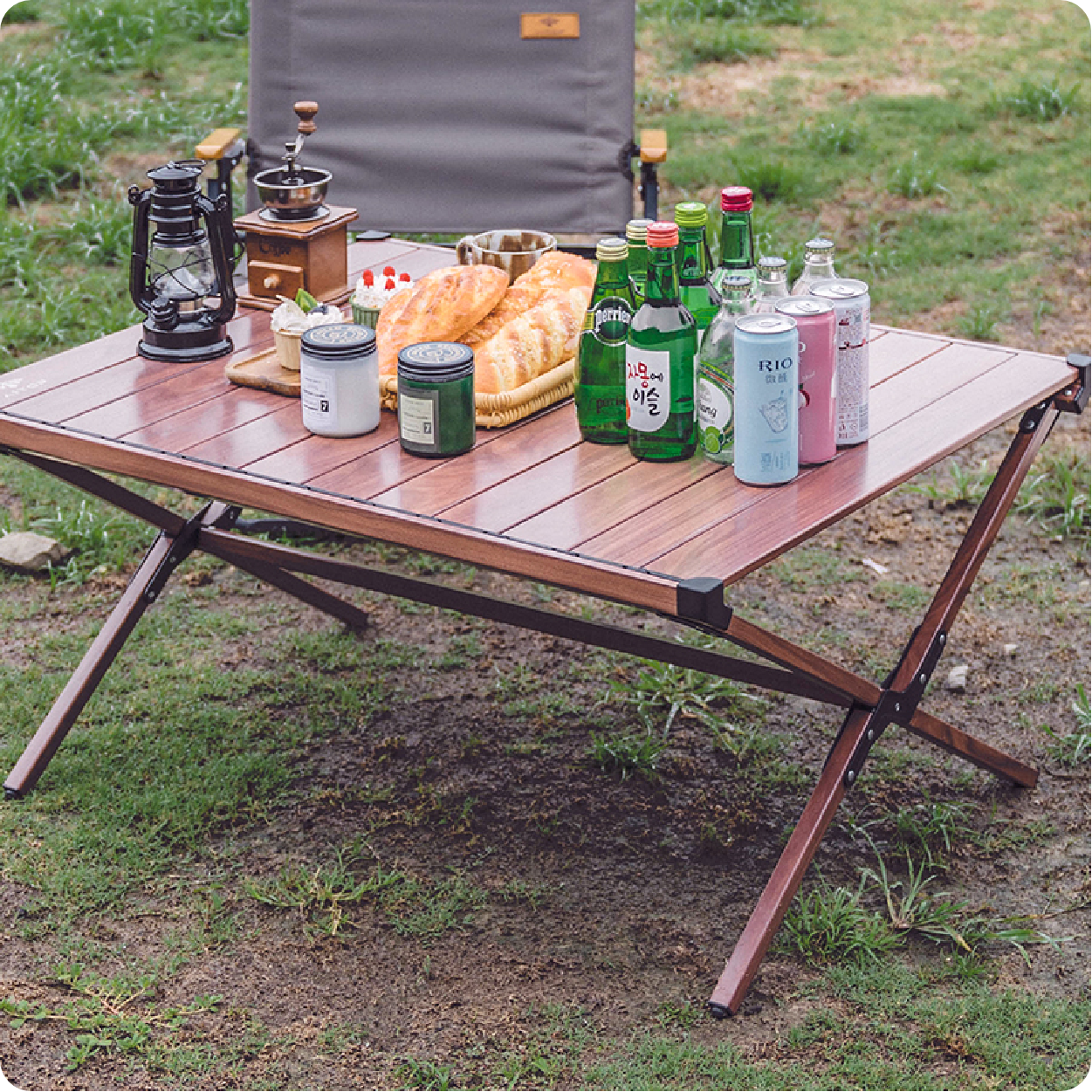 铝合金木纹蛋卷桌