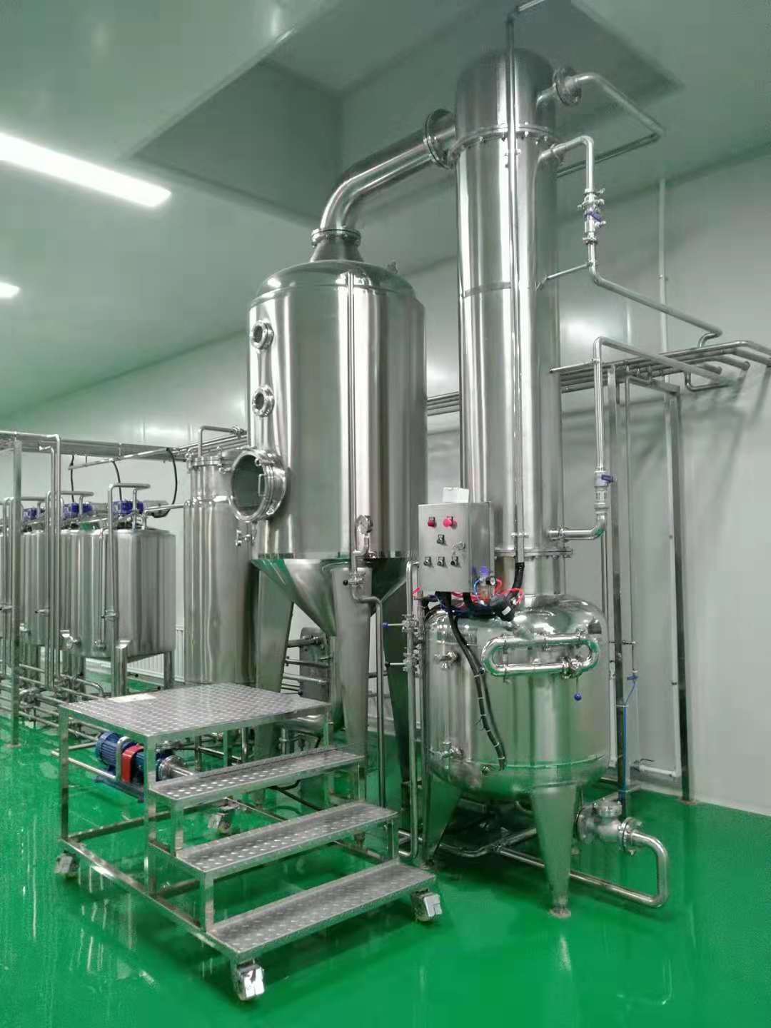 1000L浓缩机组.jpg