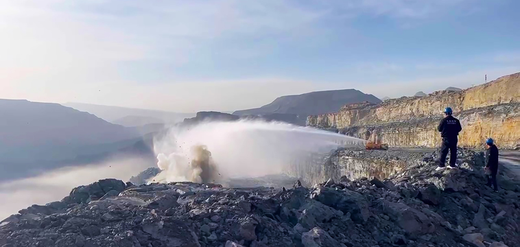 Open air blasting dust suppression 图片简介
