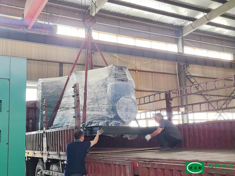 650KW (2) 整装发车|650KW 玉柴开架柴油发电机组顺利交付