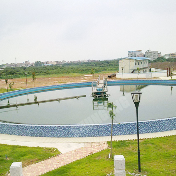 中心传动刮吸泥机