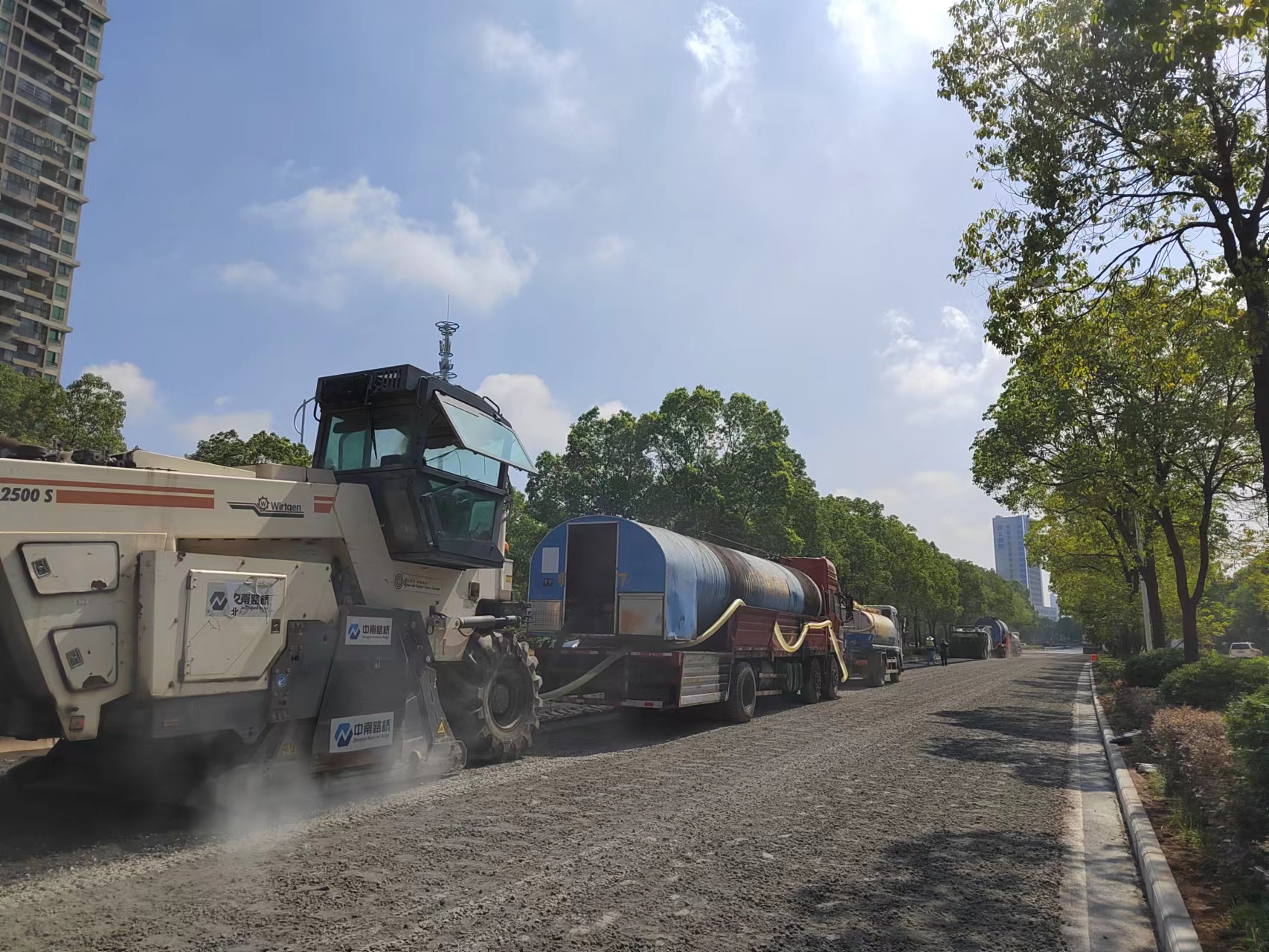 泡沫瀝青就地冷再生施工