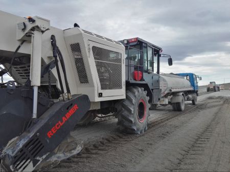內(nèi)蒙 赤峰 道路冷再生