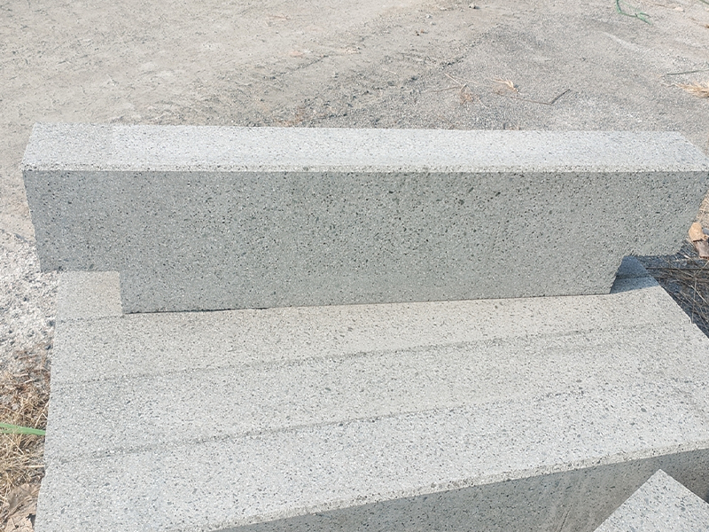 生態(tài)仿石路沿石