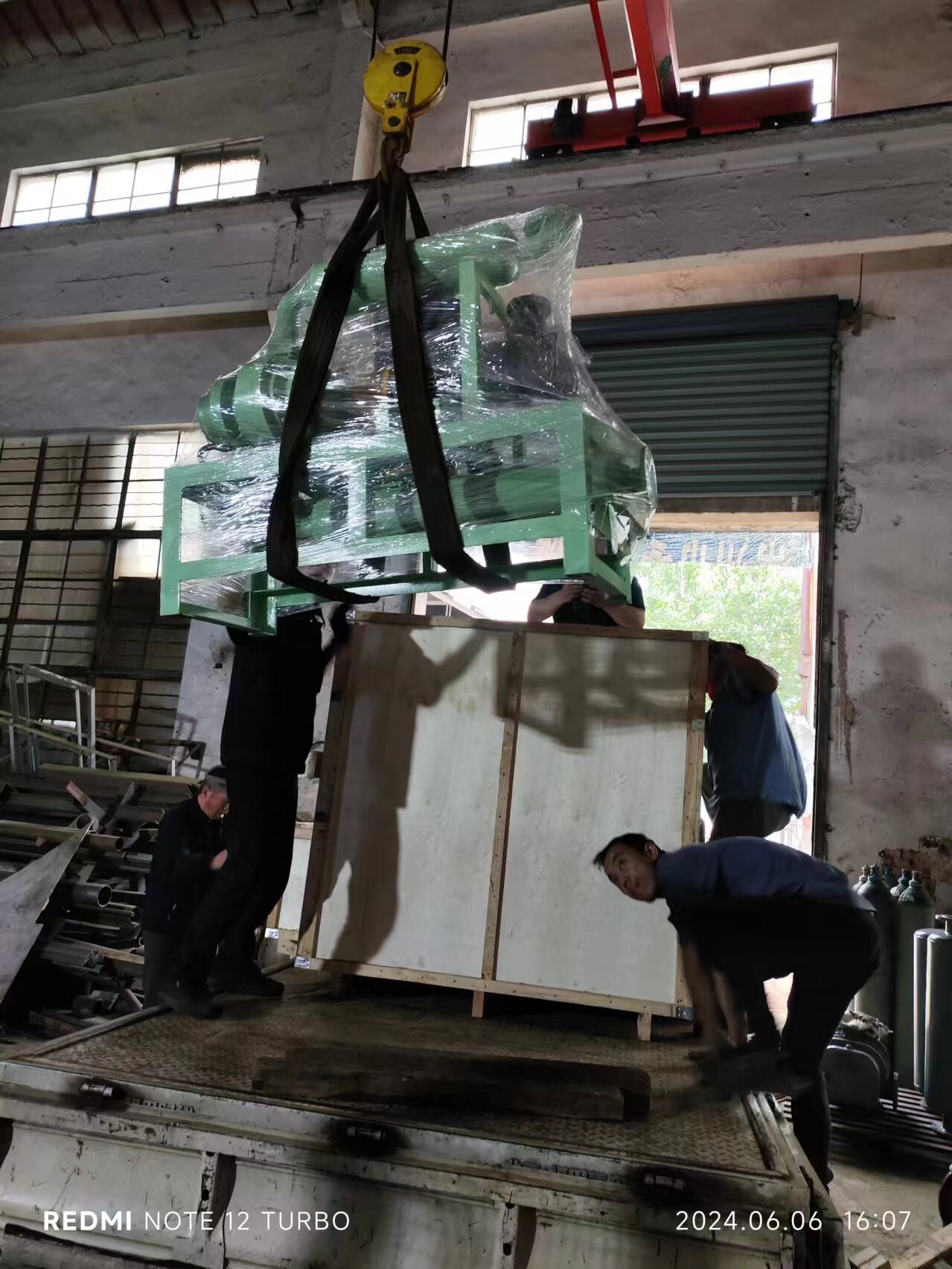 水冷式羅茨風機發(fā)貨中