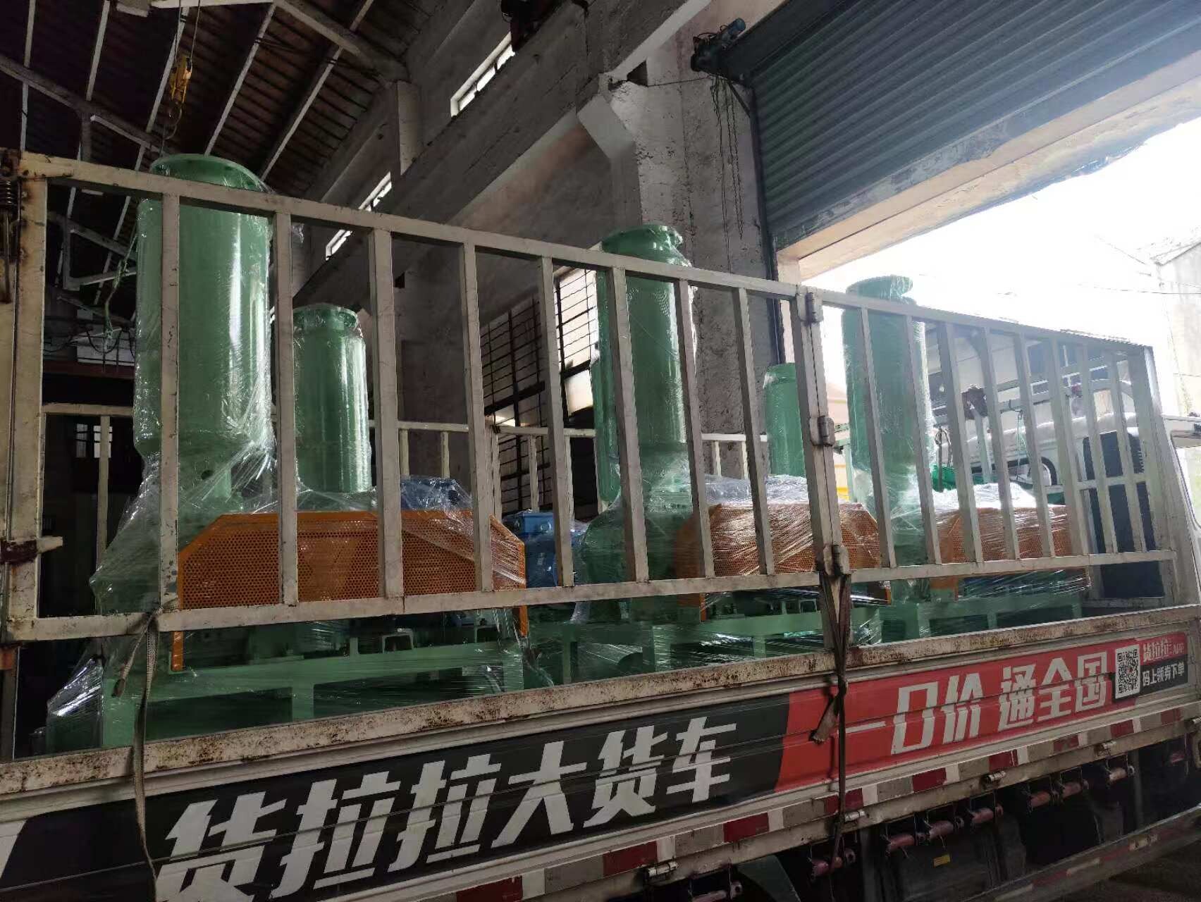 羅茨風機發(fā)貨中