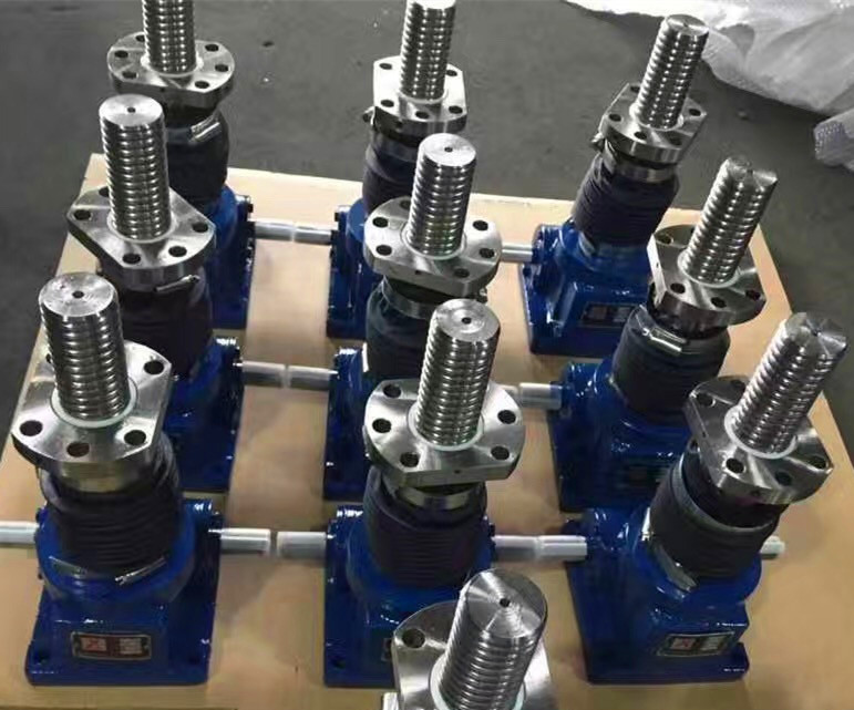 滚珠丝杆升降机